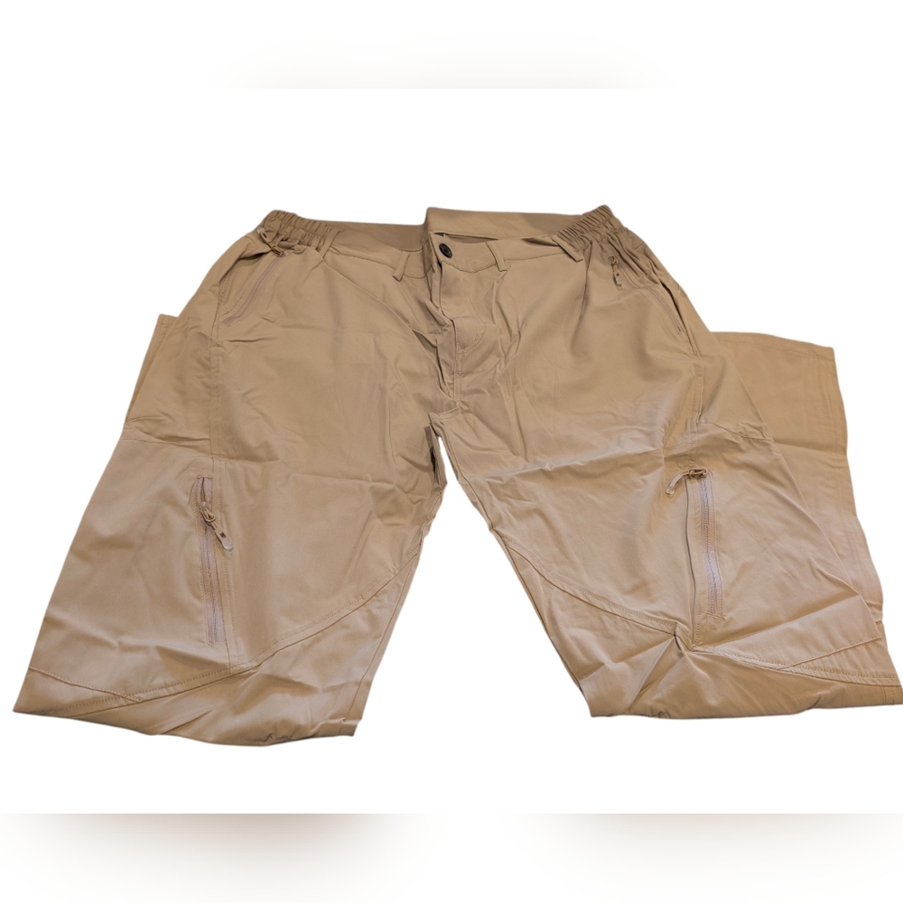 Men's Classic Hiking Pants in Tan - Picture 4 of 4